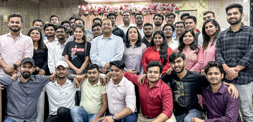 सिमेज कॉलेज द्वारा दिल्ली में आयोजित किया गया एल्मनाई मीट | 100 से अधिक छात्रों ने साझा की अपनी सफलता की कहानी