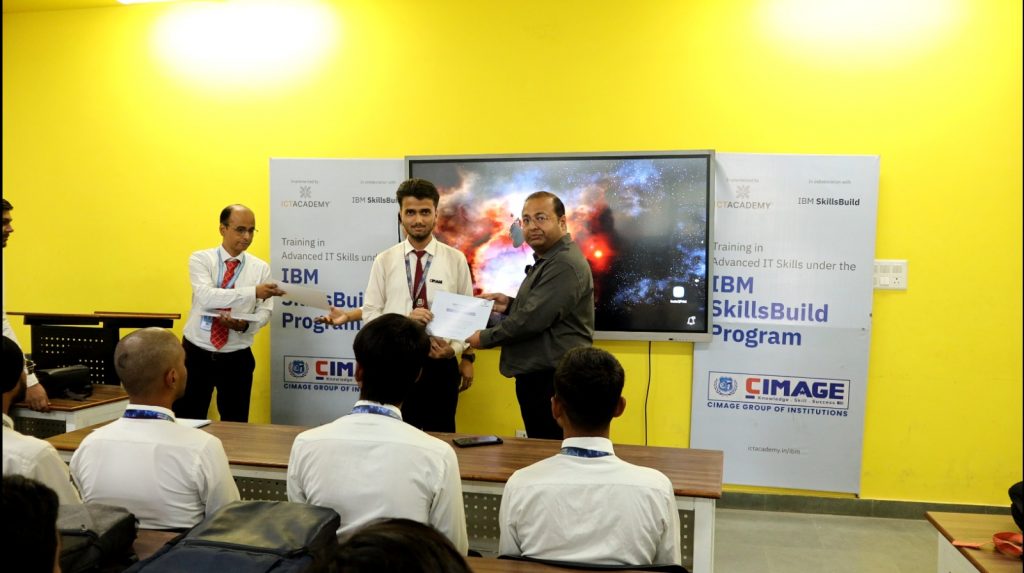 BCA and B.Sc. IT students of CIMAGE Patna receiving IBM SkillsBuild certificates in Cyber Security and AI