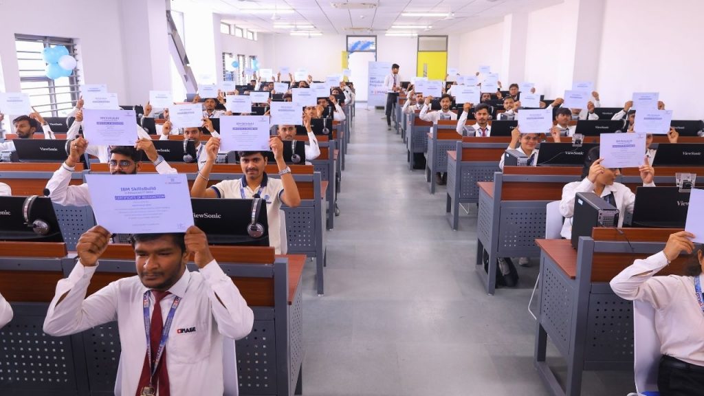 BCA and B.Sc. IT students of CIMAGE Patna receiving IBM SkillsBuild certificates in Cyber Security and AI