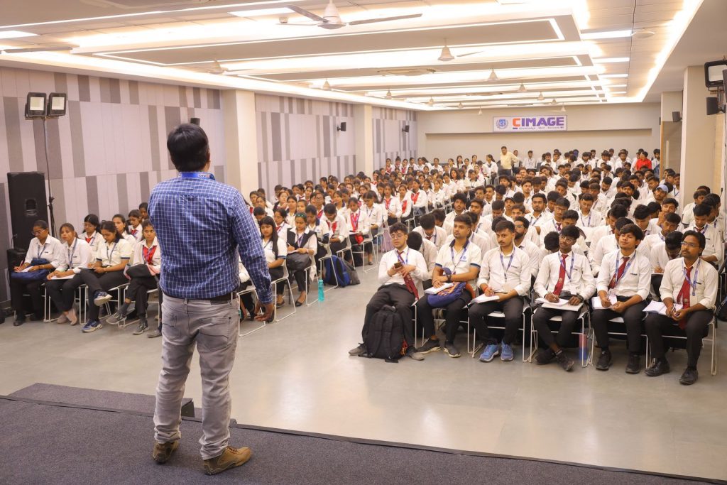 Income Tax Return workshop training management and commerce students in practical, real-world tax-filing skills at CIMAGE Group of Institutions, Patna.